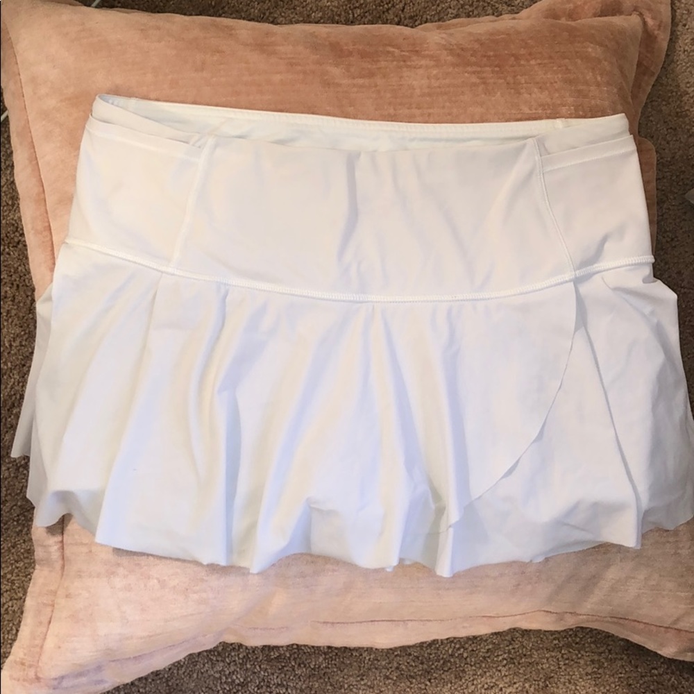 LULU LEMON SKIRT SZ 10